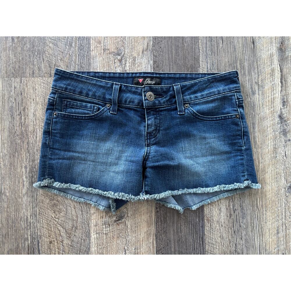 Guess Women Medium Wash Raw Hem Denim Jean Shorts Q31D2307000 Size 29